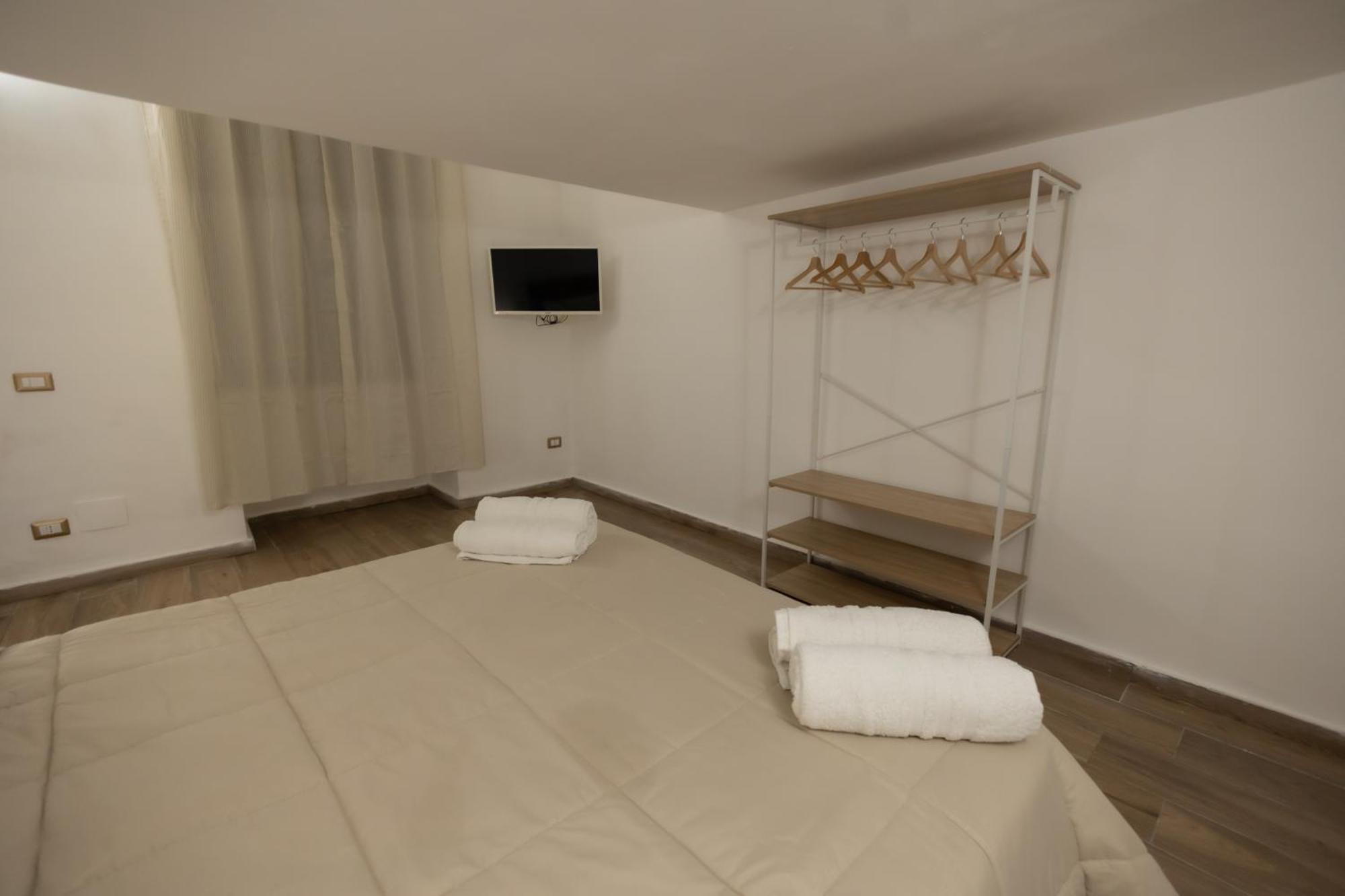 Re-Fra Home Nápoly Kültér fotó
