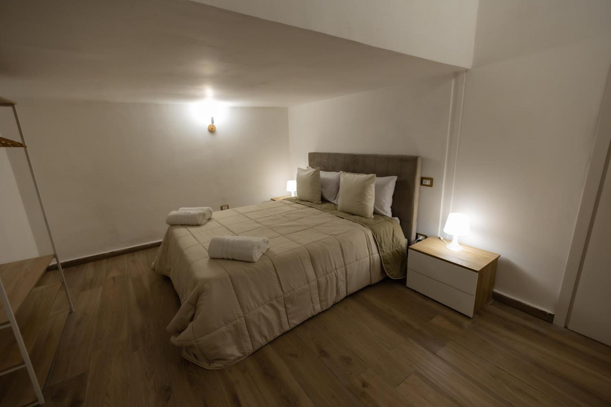 Re-Fra Home Nápoly Kültér fotó
