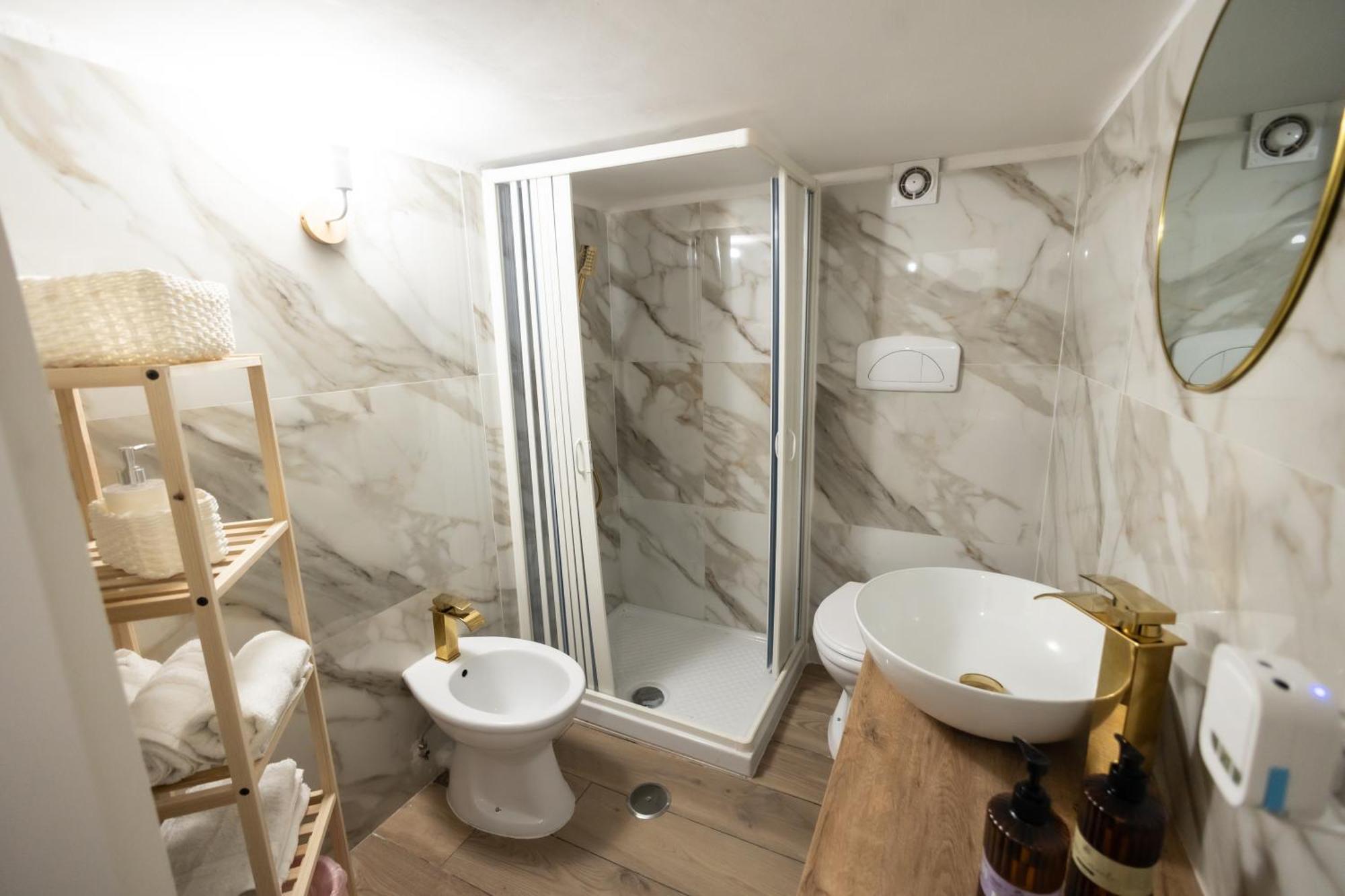 Re-Fra Home Nápoly Kültér fotó