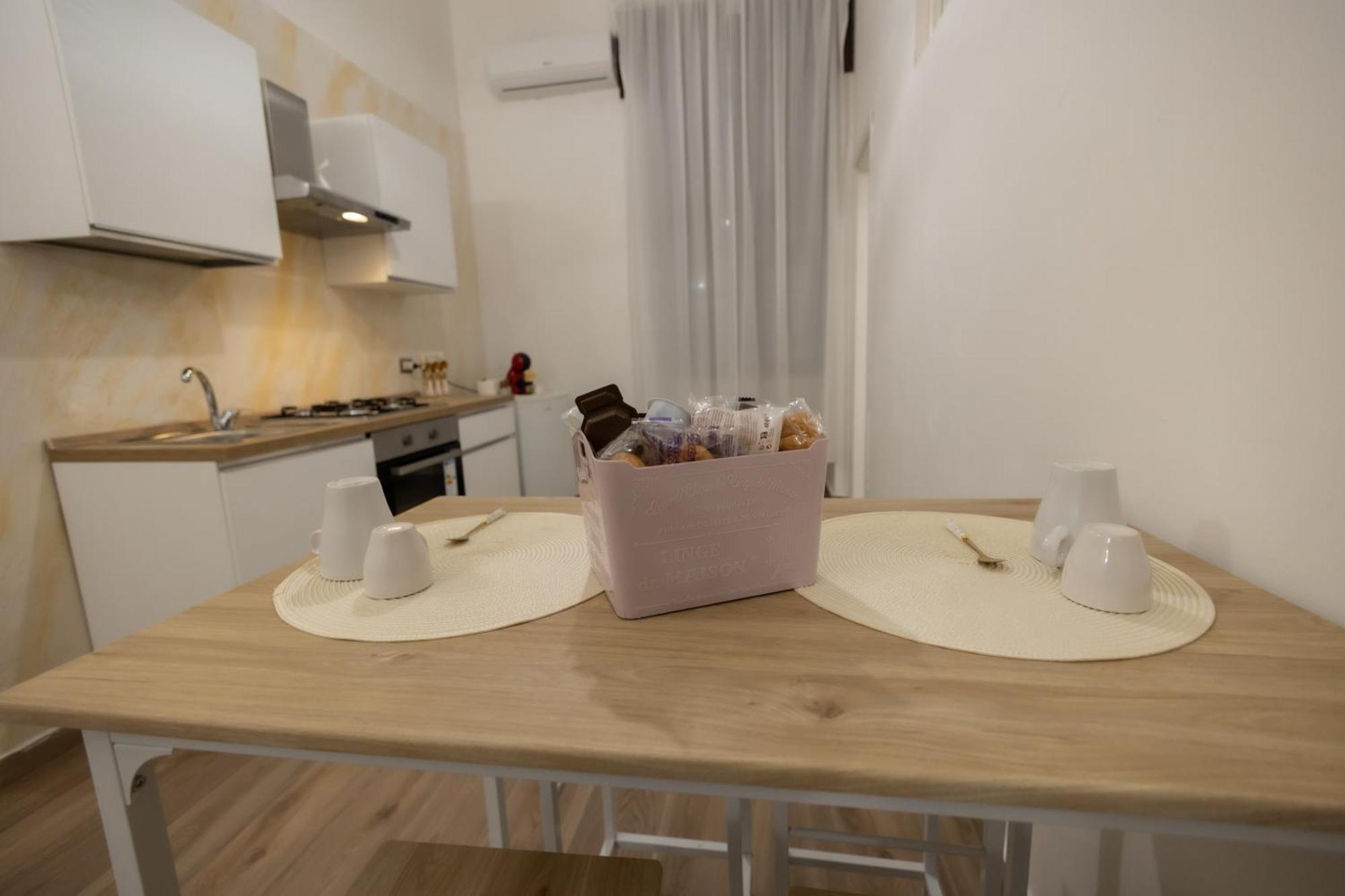 Re-Fra Home Nápoly Kültér fotó